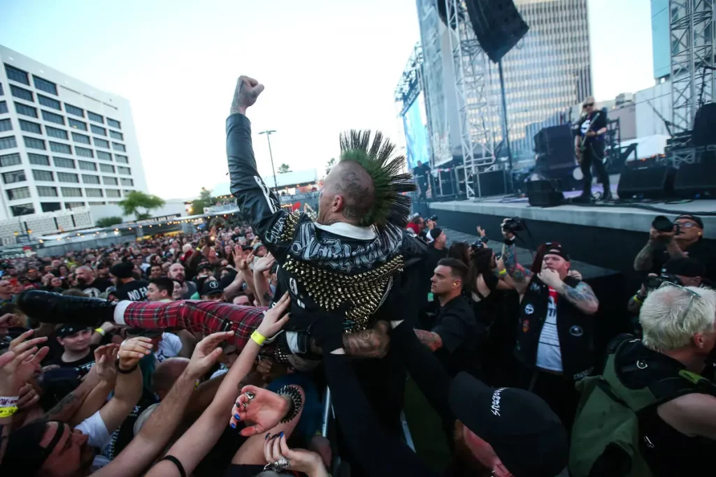 🌱 Punk Rock Bowling Festival Returns + Wreaths Of Hope Contest