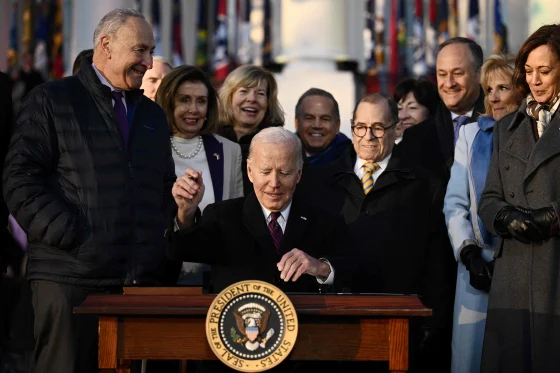 White House ceremony: Biden signs the gay marriage bill