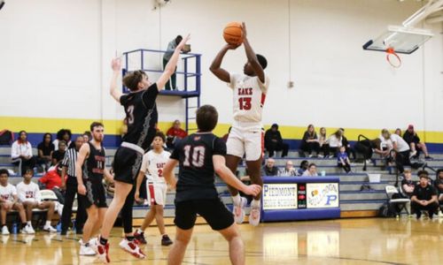 Saks’ Anthony Bothwell shoots during the Wildcats’ victory over Weaver in Tuesday’s Class 3A, Area 11 tournament action at Piedmont.