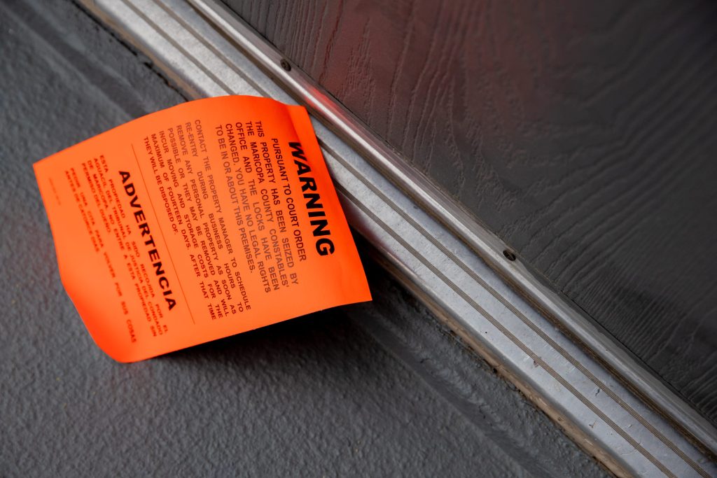 Phoenix man whom police say killed himself during eviction been in